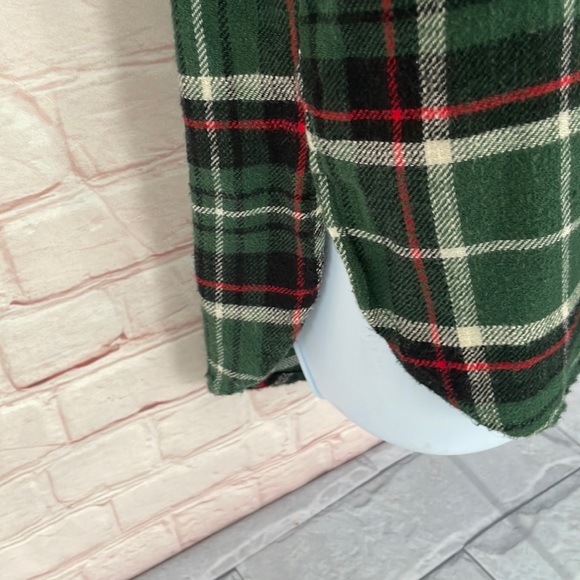 American Eagle  AHH-MAZINGLY SOFT Boyfriend fit plaid flannel SZ small Petite - Picture 5 of 6